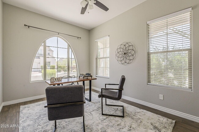 Building Photo - 3310 E Los Gatos Dr