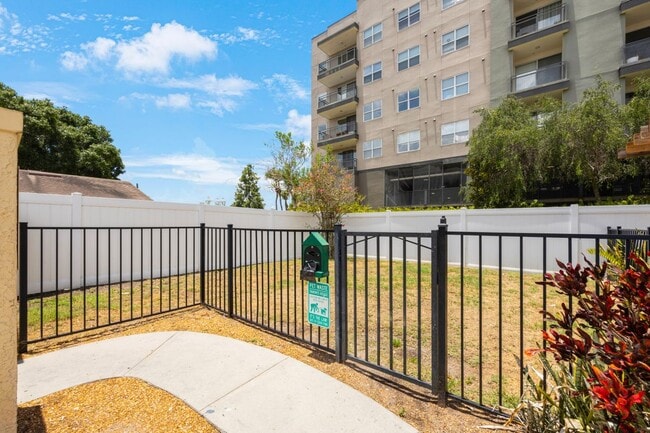 Building Photo - 5306 Santa Rosa Ct
