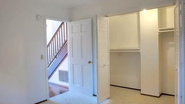 Building Photo - 2381 Paradise Dr