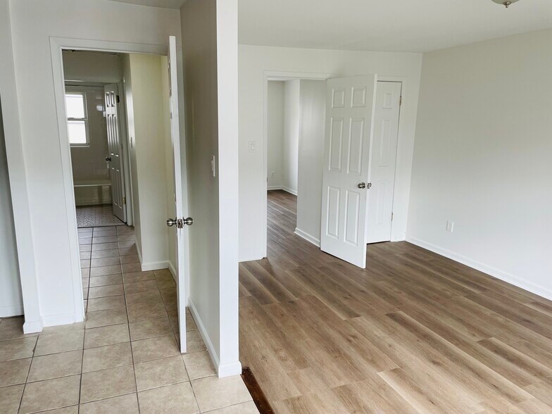 Building Photo - 2126 29th St