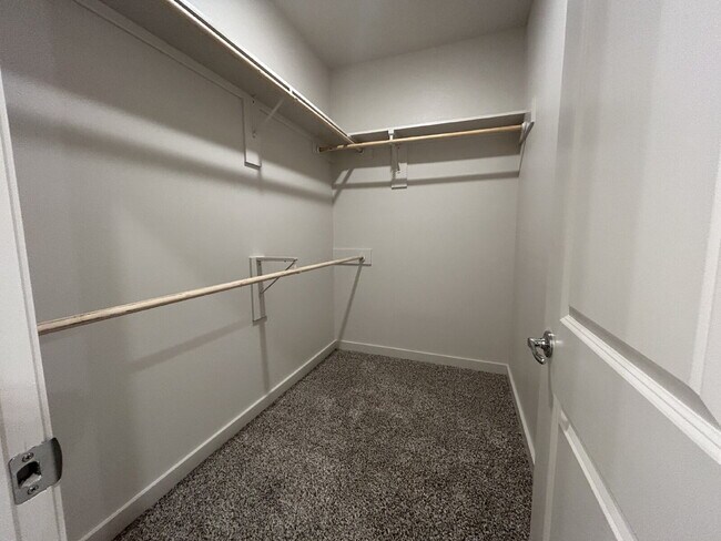 Building Photo - Gorgeous Duplex in Frenship East!