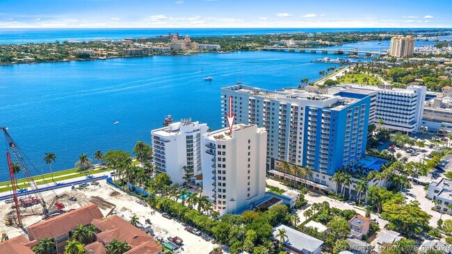 Building Photo - 1617 N Flagler Dr