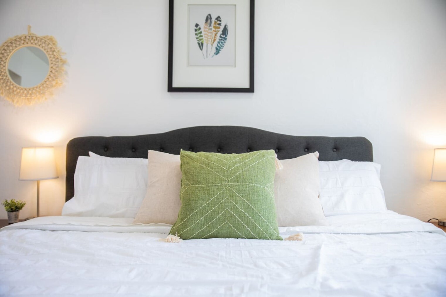 Building Photo - 9949 E Sego Lily Dr