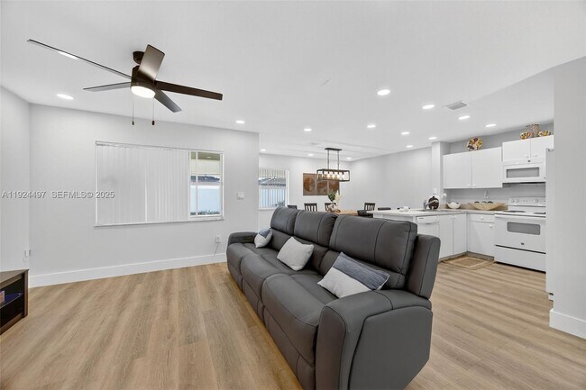 Building Photo - 11352 SW 245th St