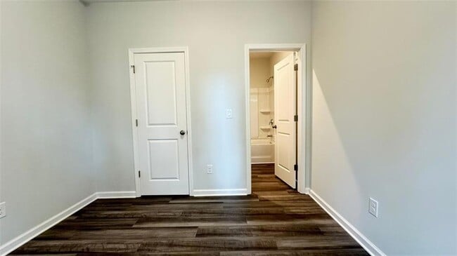 Building Photo - 1479 Creekside Cir NW