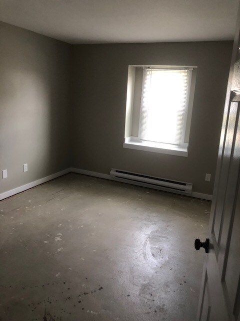 Building Photo - 304 Brookland Dr