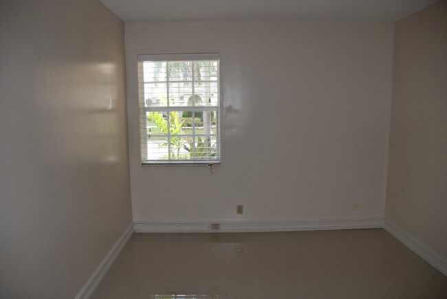 Building Photo - 5137 Rosen Blvd