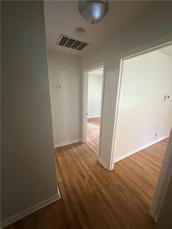 Building Photo - 349 Laquita Dr SE