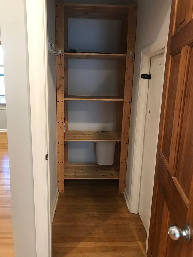 Building Photo - 11 Cherry St