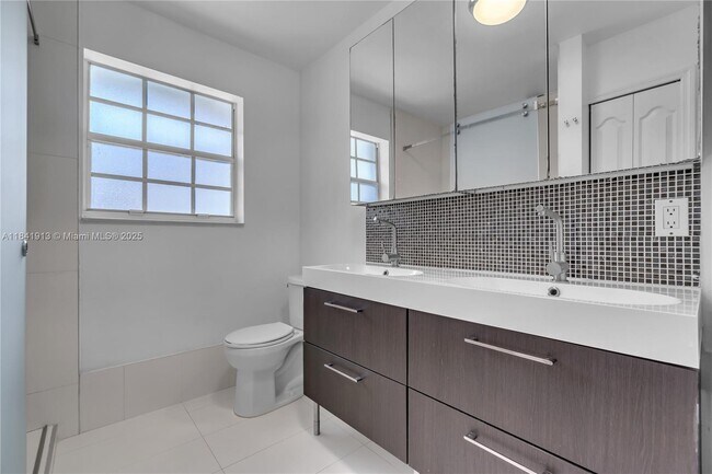 Building Photo - 14548 SW 143rd Terrace