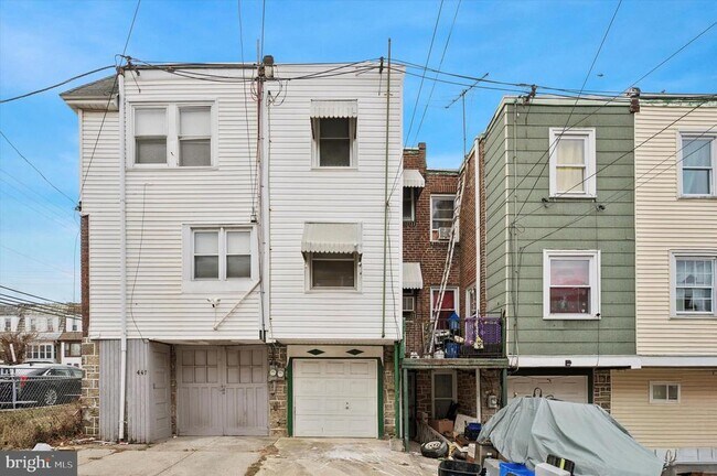 Building Photo - 445 Millbank Rd