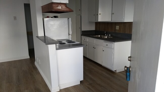 Primary Photo - 20415 Anza Ave