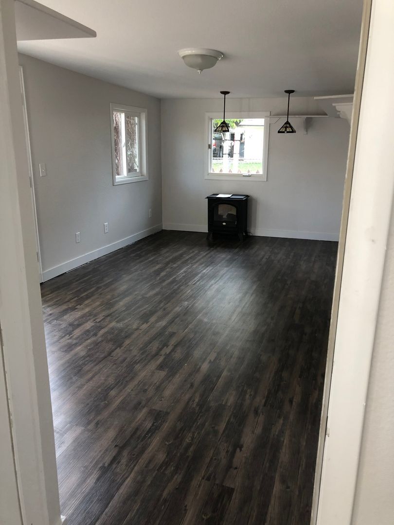 Building Photo - 5205 Dover St