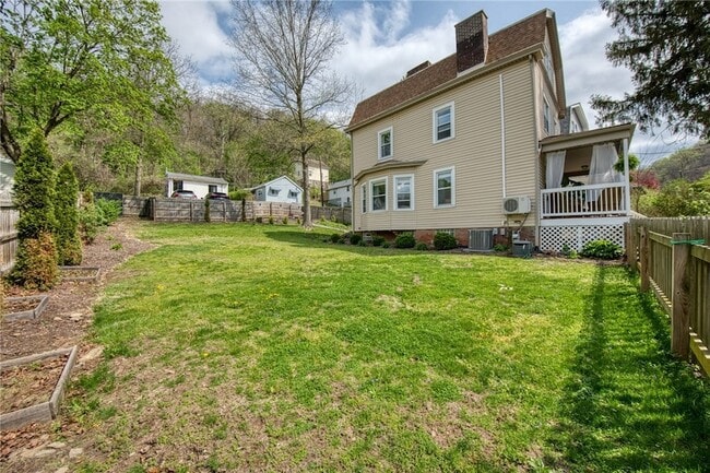 Building Photo - 911 Nevin Ave