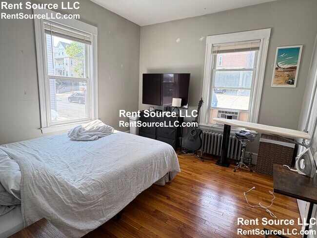 Building Photo - 271 Highland Ave