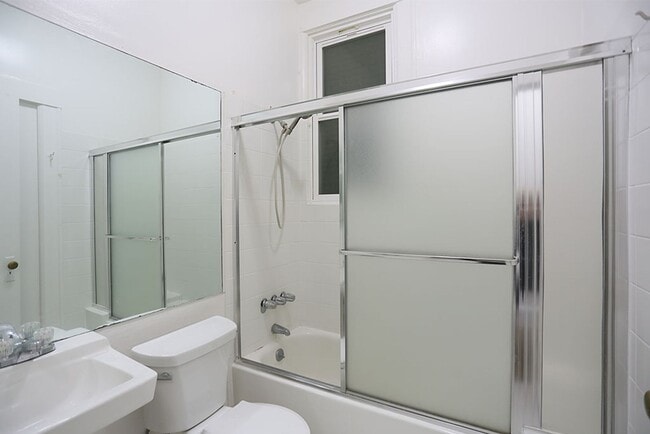 Building Photo - OPEN HOUSE: Sunday (9/21) 1:45pm-2:15pm. C...