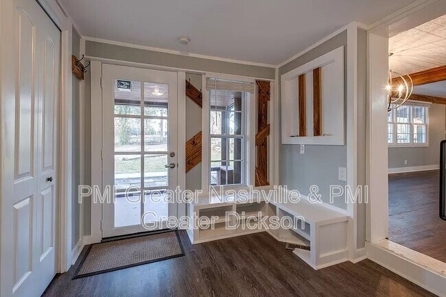 Building Photo - 1711 Golf St