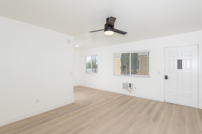 Building Photo - Ivy Street Apartments
