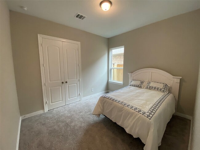 Building Photo - 7414 Evelyn Grv Dr