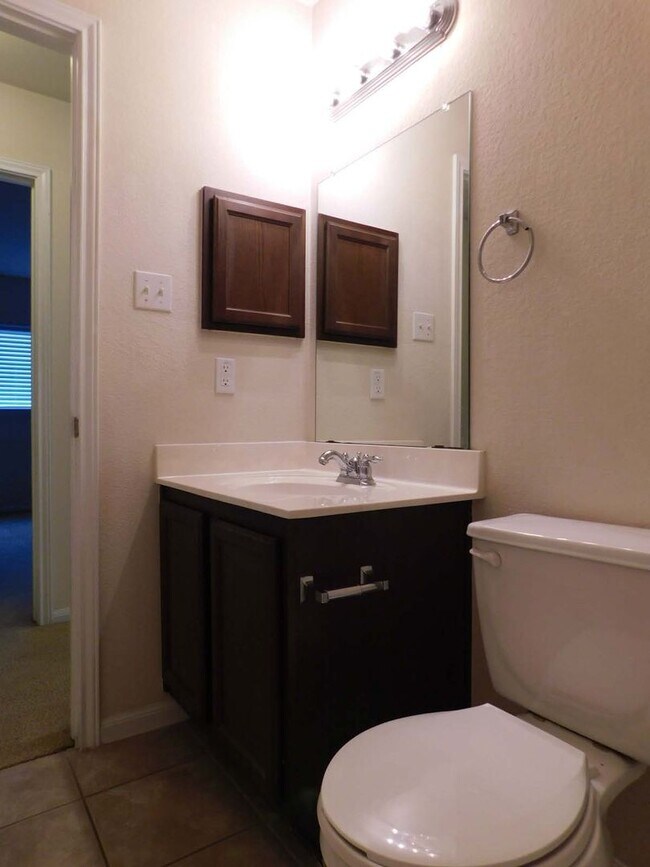 Building Photo - Available Now!!!! Beautiful home located in Harker Heights TX. This home includes 3 bedrooms, 2 b...