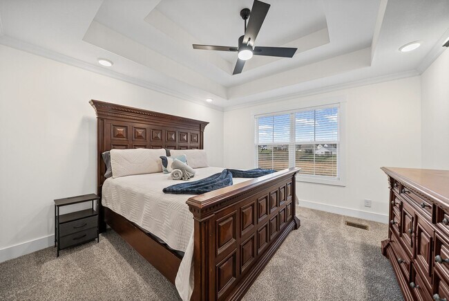 Building Photo - Spacious 3 Bedroom 2 Full Bath Home For Rent Near Dunbar Cave Road!