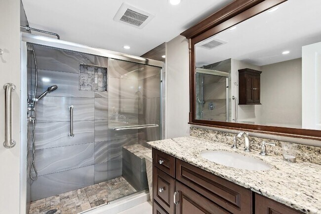 Building Photo - 3850 Galt Ocean Dr