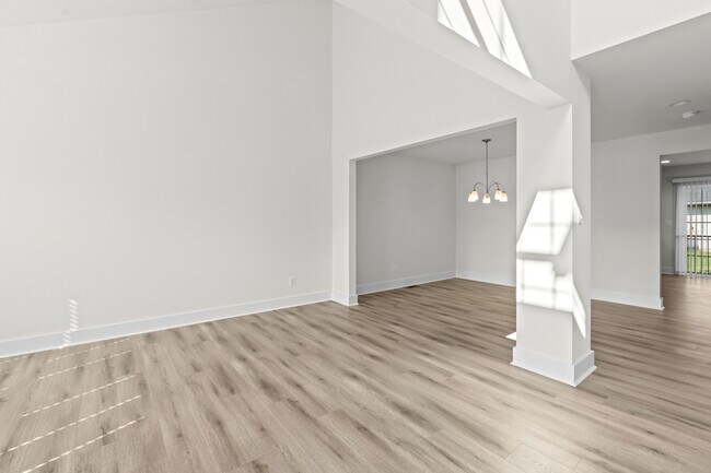 Building Photo - 116 Rose Ct