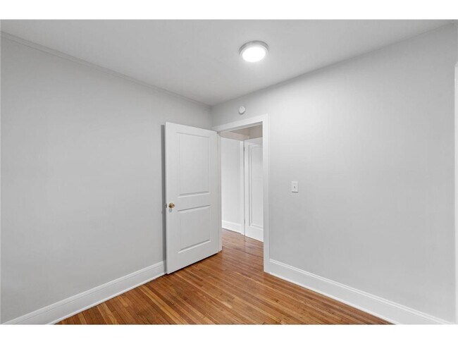 Building Photo - 4253 N James Ave