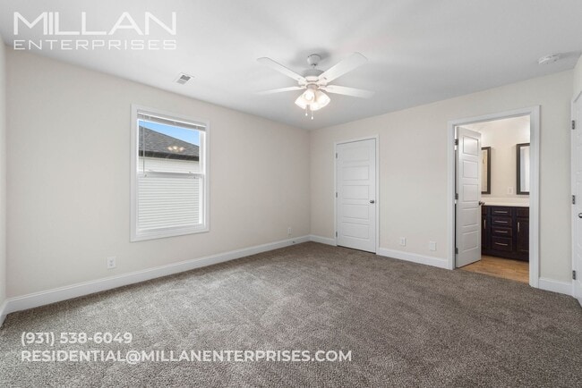 Building Photo - Spacious & Updated 3/2.5 Home Near Fort Ca...