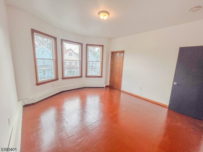 Building Photo - 411 Fulton St