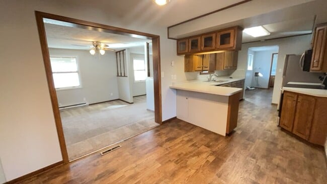 Building Photo - Fantastic Home in North Loveland