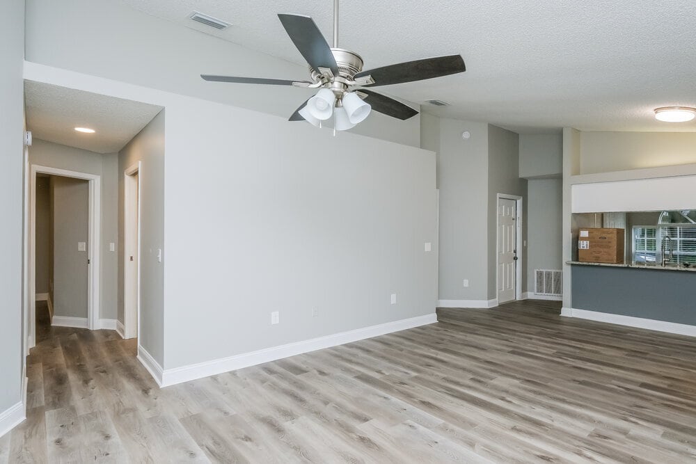 Building Photo - 10917 Freemont Dr