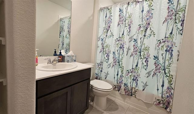 Building Photo - 708 English Dr