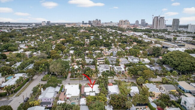 Building Photo - 616 Upland Rd