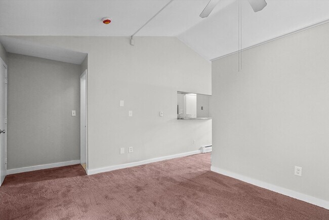 Building Photo - 18 Mason Ct