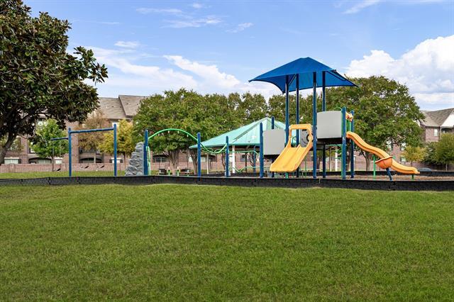 Building Photo - 9940 Dartmouth Dr