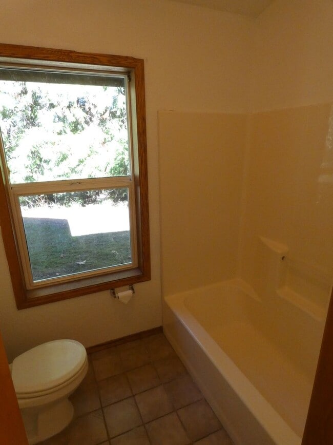 Building Photo - APPLICATION PENDING - *PNW Delight**