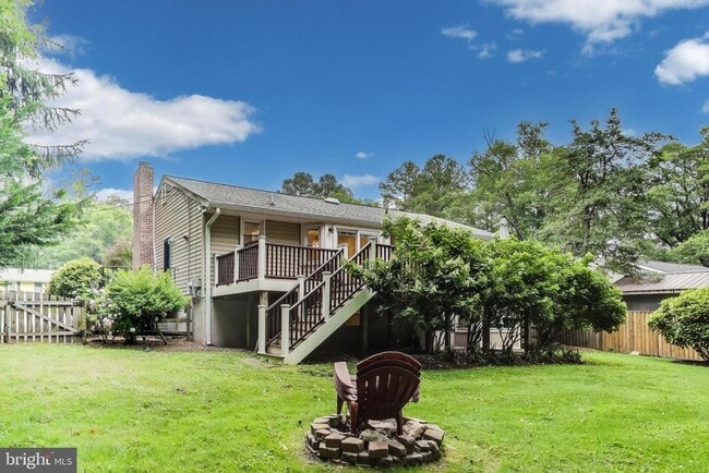 Building Photo - 6107 Parkway Dr