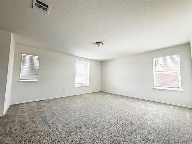 Building Photo - 1720 Foxglove Dr