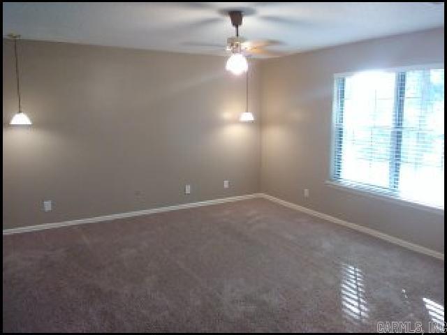 Building Photo - 5800 N Walnut Rd