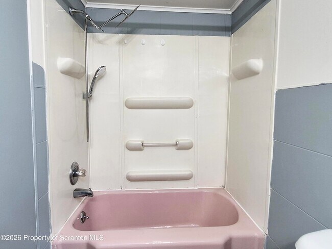 Building Photo - 70 2nd St