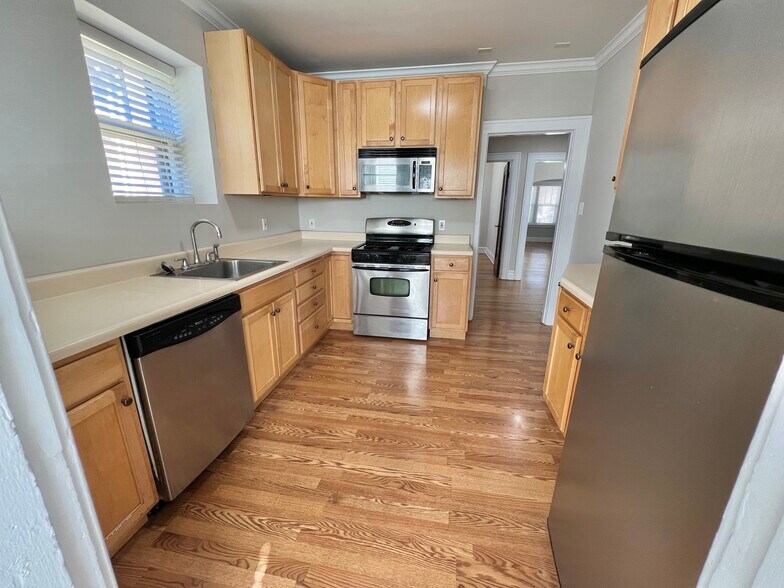 Building Photo - 7728 Delmar Blvd