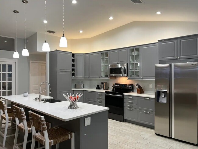 Modern Kitchen - 2800 Surfside Blvd