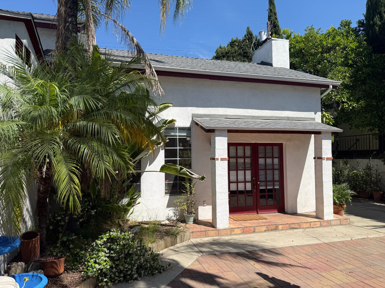 Building Photo - 5408 Morella Ave