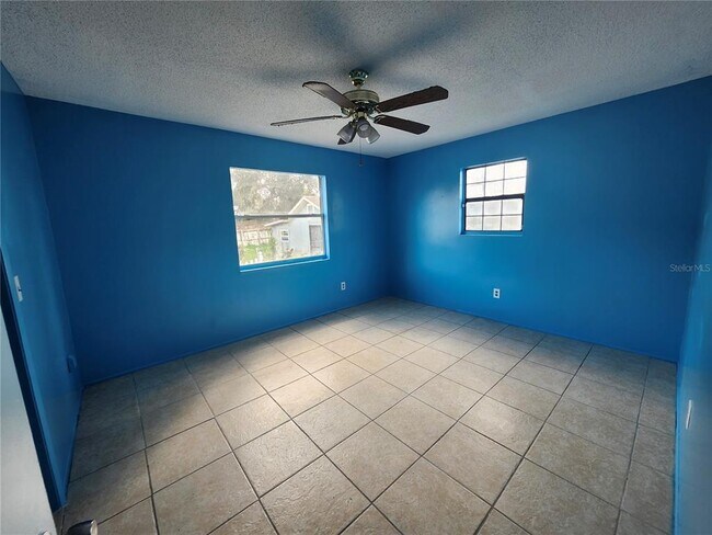 Building Photo - 1038 26th St