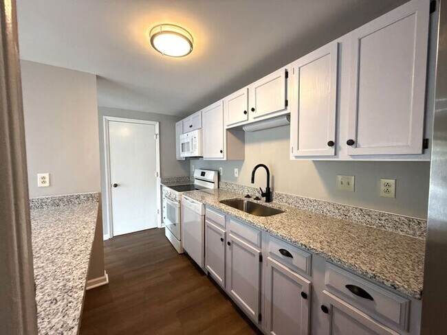 Building Photo - University - T.R. Lawing Realty Property