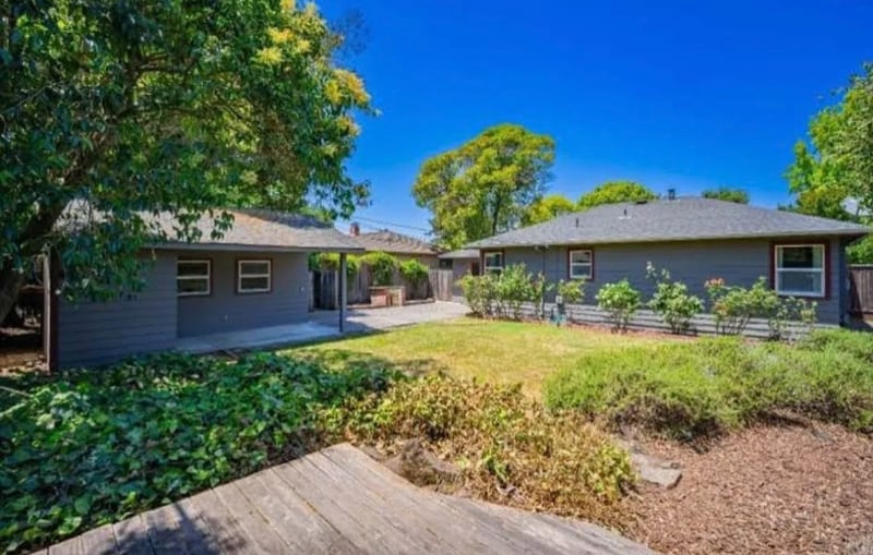 Building Photo - 2732 Village Side Dr