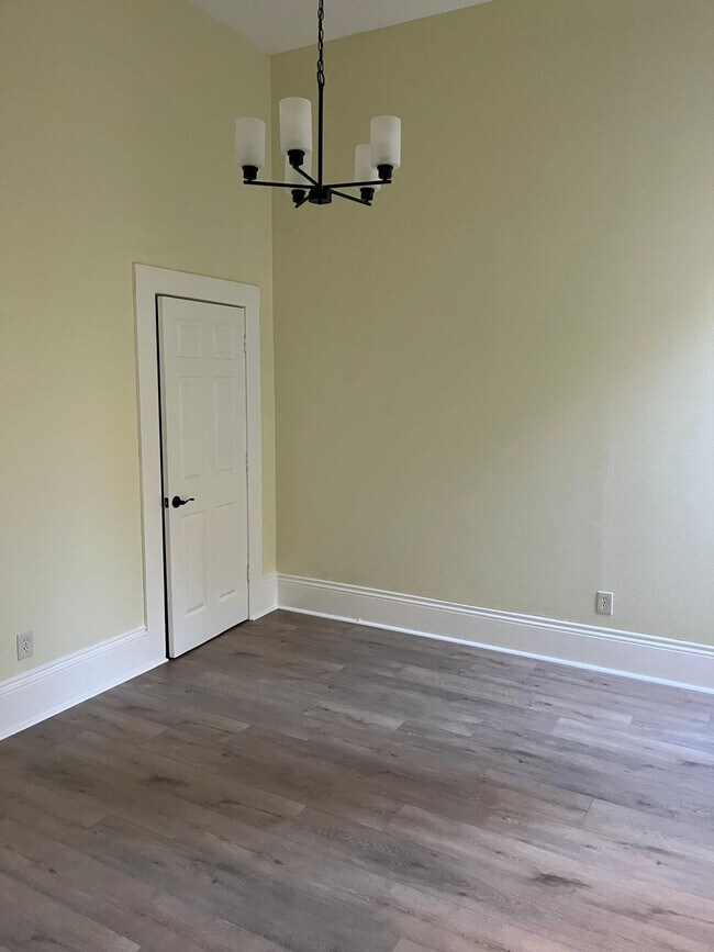 Building Photo - 1640 12th St