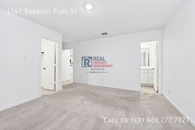 Building Photo - 1147 Barbary Flds St