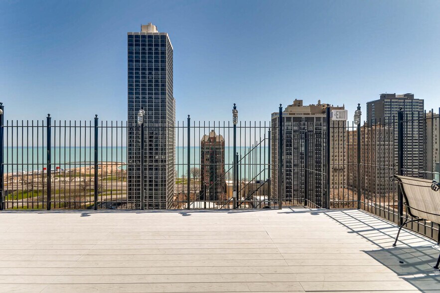 Building Photo - 1540 N State Pky